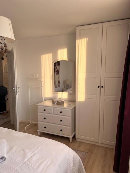 Modern & Cozy 2 Rooms Apartment Bucureşti Exterior foto